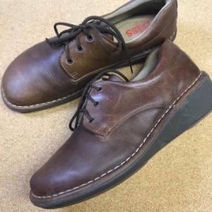 Bass Lace Up Shoes 7-1/2